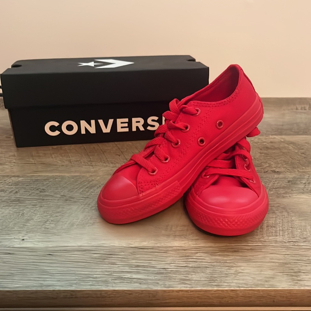 Toddler Boys all red converse. NEVER BEEN WORN